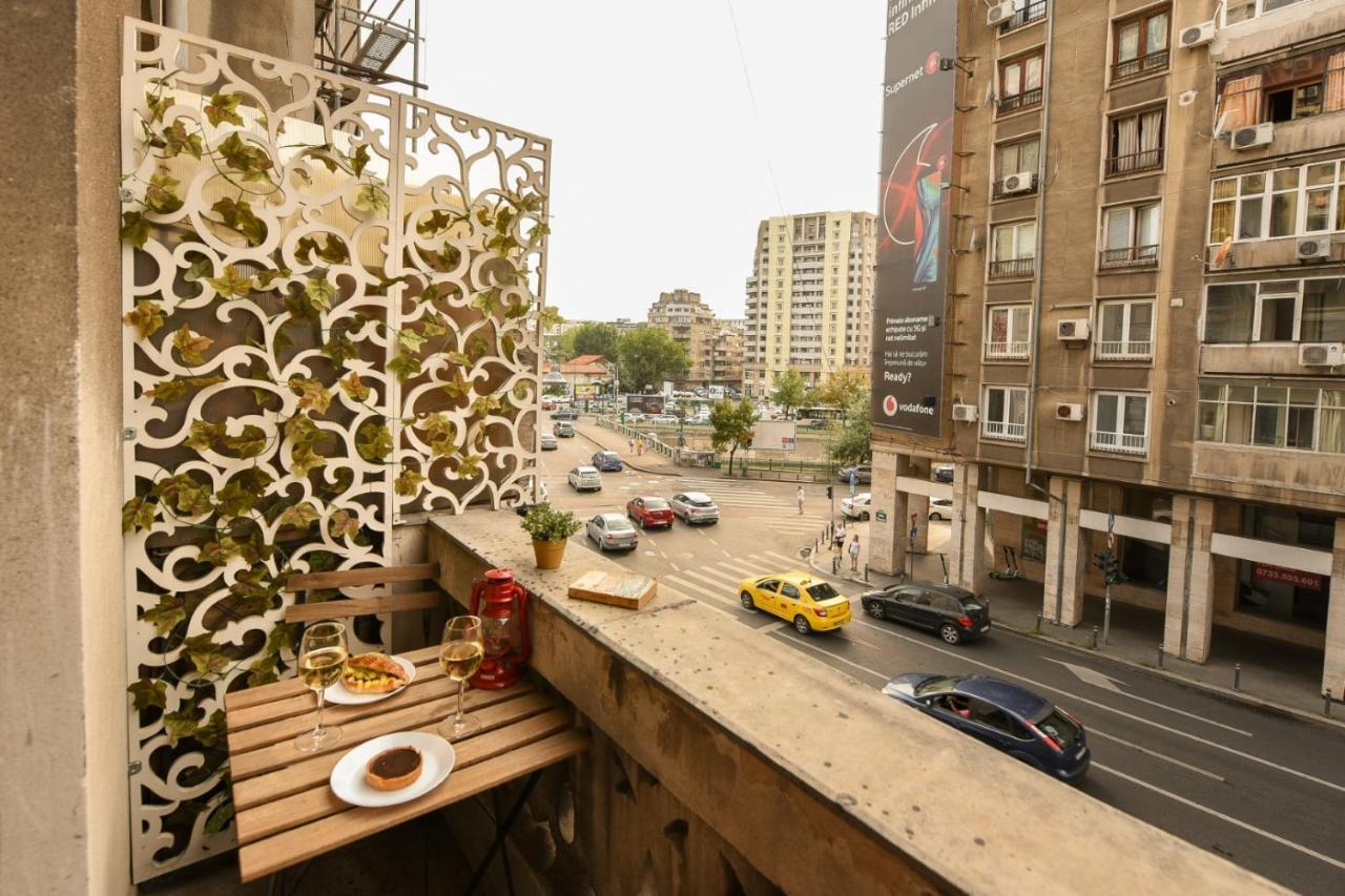 Vintage Elegance, Modern Comfort: 1Br Apartment Overlooking Calea Victoriei Bukarest Exteriör bild